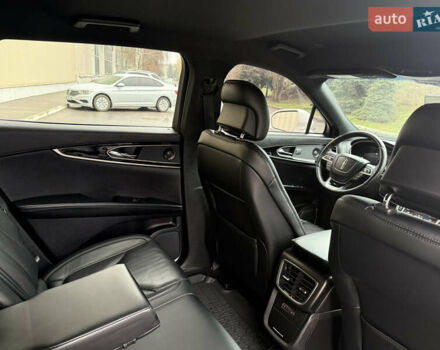 Белый Линкольн Nautilus, объемом двигателя 2.69 л и пробегом 104 тыс. км за 22000 $, фото 29 на Automoto.ua