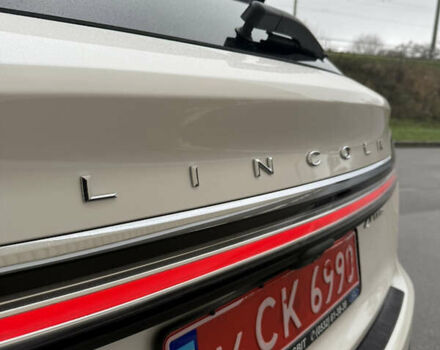 Белый Линкольн Nautilus, объемом двигателя 2.69 л и пробегом 104 тыс. км за 22000 $, фото 17 на Automoto.ua