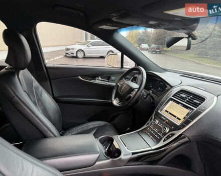 Белый Линкольн Nautilus, объемом двигателя 2.69 л и пробегом 104 тыс. км за 22000 $, фото 33 на Automoto.ua