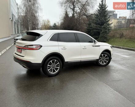 Белый Линкольн Nautilus, объемом двигателя 2.69 л и пробегом 104 тыс. км за 22000 $, фото 10 на Automoto.ua