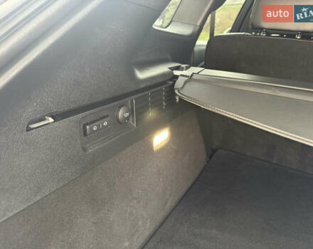 Белый Линкольн Nautilus, объемом двигателя 2.69 л и пробегом 104 тыс. км за 22000 $, фото 25 на Automoto.ua