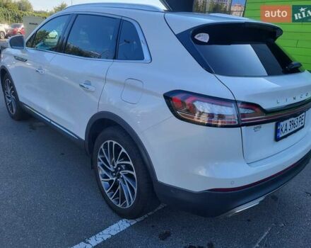 Белый Линкольн Nautilus, объемом двигателя 2 л и пробегом 72 тыс. км за 25000 $, фото 3 на Automoto.ua