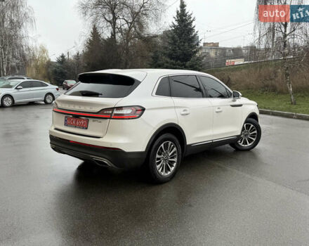 Белый Линкольн Nautilus, объемом двигателя 2.69 л и пробегом 104 тыс. км за 22000 $, фото 9 на Automoto.ua