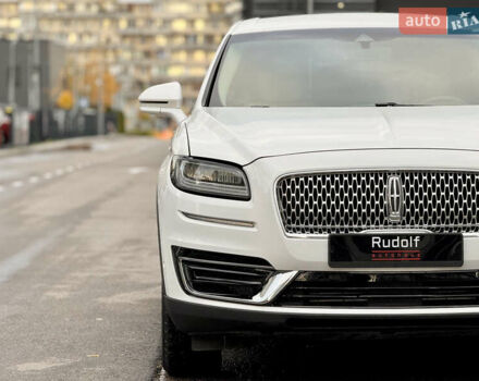 Белый Линкольн Nautilus, объемом двигателя 2 л и пробегом 35 тыс. км за 21500 $, фото 3 на Automoto.ua