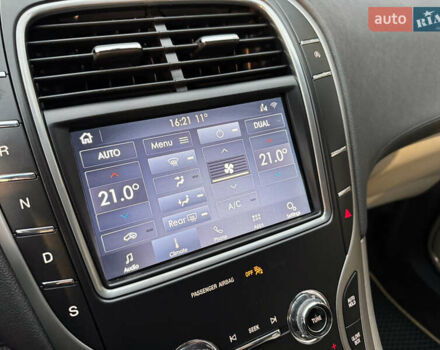 Белый Линкольн Nautilus, объемом двигателя 2 л и пробегом 35 тыс. км за 21500 $, фото 57 на Automoto.ua