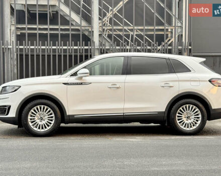 Белый Линкольн Nautilus, объемом двигателя 2 л и пробегом 35 тыс. км за 21500 $, фото 8 на Automoto.ua