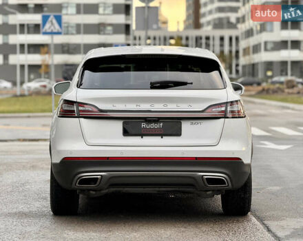 Белый Линкольн Nautilus, объемом двигателя 2 л и пробегом 35 тыс. км за 21500 $, фото 12 на Automoto.ua