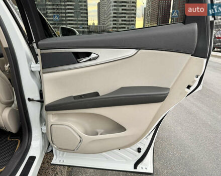 Белый Линкольн Nautilus, объемом двигателя 2 л и пробегом 35 тыс. км за 21500 $, фото 31 на Automoto.ua