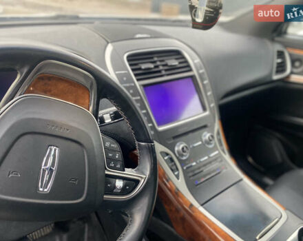 Белый Линкольн Nautilus, объемом двигателя 2 л и пробегом 160 тыс. км за 19999 $, фото 21 на Automoto.ua