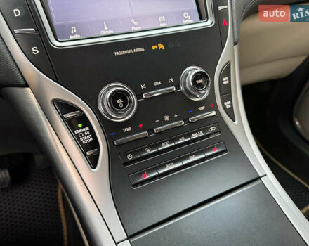 Белый Линкольн Nautilus, объемом двигателя 2 л и пробегом 35 тыс. км за 21500 $, фото 53 на Automoto.ua