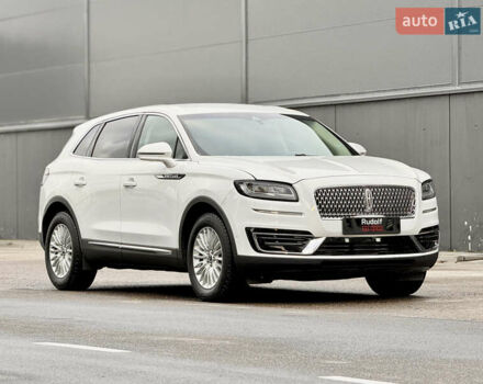 Белый Линкольн Nautilus, объемом двигателя 2 л и пробегом 35 тыс. км за 21500 $, фото 16 на Automoto.ua