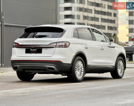 Белый Линкольн Nautilus, объемом двигателя 2 л и пробегом 35 тыс. км за 21500 $, фото 13 на Automoto.ua