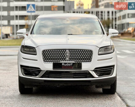 Белый Линкольн Nautilus, объемом двигателя 2 л и пробегом 35 тыс. км за 21500 $, фото 6 на Automoto.ua