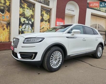 Линкольн Nautilus 2020 в Кривом Роге на Automoto.ua Белый Линкольн Nautilus, объемом двигателя 2 л и пробегом 34 тыс. км за 22000 $, фото 12 на Automoto.ua