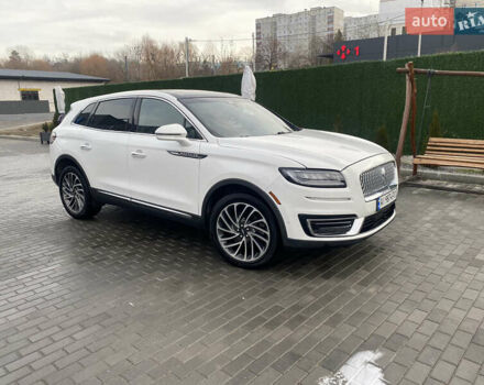 Белый Линкольн Nautilus, объемом двигателя 2 л и пробегом 160 тыс. км за 19999 $, фото 19 на Automoto.ua