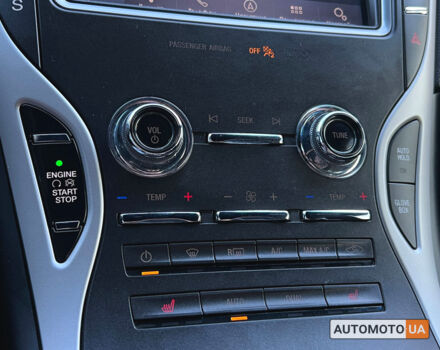 Белый Линкольн Nautilus, объемом двигателя 2 л и пробегом 86 тыс. км за 29000 $, фото 16 на Automoto.ua