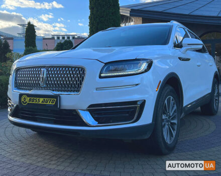 Белый Линкольн Nautilus, объемом двигателя 2 л и пробегом 86 тыс. км за 29000 $, фото 2 на Automoto.ua