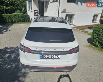 Белый Линкольн Nautilus, объемом двигателя 2 л и пробегом 30 тыс. км за 30000 $, фото 7 на Automoto.ua