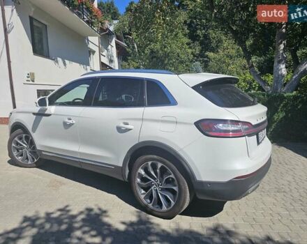 Белый Линкольн Nautilus, объемом двигателя 2 л и пробегом 30 тыс. км за 30000 $, фото 5 на Automoto.ua