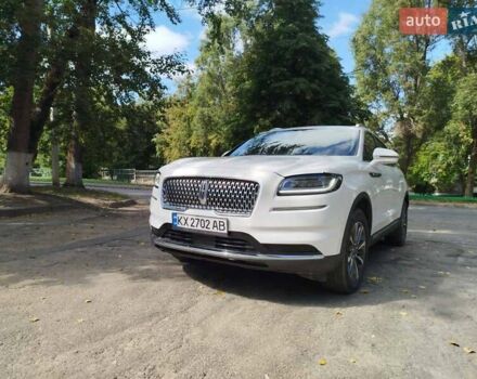 Белый Линкольн Nautilus, объемом двигателя 2 л и пробегом 78 тыс. км за 23700 $, фото 6 на Automoto.ua