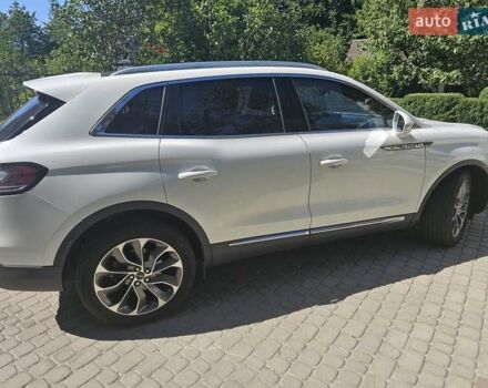 Белый Линкольн Nautilus, объемом двигателя 2 л и пробегом 30 тыс. км за 30000 $, фото 9 на Automoto.ua