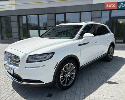 Белый Линкольн Nautilus, объемом двигателя 2 л и пробегом 21 тыс. км за 26000 $, фото 8 на Automoto.ua