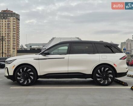 Білий Лінкольн Nautilus, об'ємом двигуна 2 л та пробігом 17 тис. км за 55500 $, фото 2 на Automoto.ua