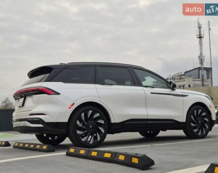 Білий Лінкольн Nautilus, об'ємом двигуна 2 л та пробігом 17 тис. км за 55500 $, фото 6 на Automoto.ua