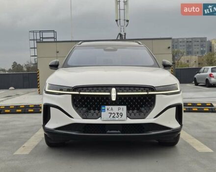 Білий Лінкольн Nautilus, об'ємом двигуна 2 л та пробігом 17 тис. км за 55500 $, фото 3 на Automoto.ua