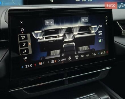 Білий Лінкольн Nautilus, об'ємом двигуна 2 л та пробігом 17 тис. км за 55500 $, фото 31 на Automoto.ua