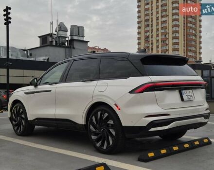 Білий Лінкольн Nautilus, об'ємом двигуна 2 л та пробігом 17 тис. км за 55500 $, фото 5 на Automoto.ua