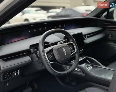 Білий Лінкольн Nautilus, об'ємом двигуна 2 л та пробігом 17 тис. км за 55500 $, фото 18 на Automoto.ua