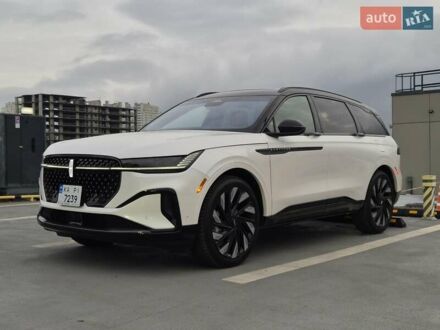 Білий Лінкольн Nautilus, об'ємом двигуна 2 л та пробігом 17 тис. км за 55500 $, фото 1 на Automoto.ua