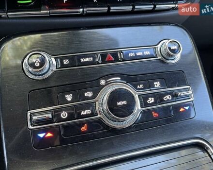 Бежевий Лінкольн Nautilus, об'ємом двигуна 2 л та пробігом 34 тис. км за 26500 $, фото 22 на Automoto.ua