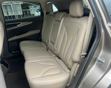 Бежевый Линкольн Nautilus, объемом двигателя 2 л и пробегом 35 тыс. км за 619 $, фото 6 на Automoto.ua