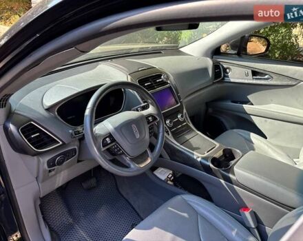 Линкольн Nautilus 2019 в Киеве на Automoto.ua Черный Линкольн Nautilus, объемом двигателя 2 л и пробегом 63 тыс. км за 34000 $, фото 17 на Automoto.ua