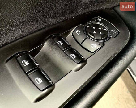 Чорний Лінкольн Nautilus, об'ємом двигуна 2 л та пробігом 62 тис. км за 18900 $, фото 5 на Automoto.ua