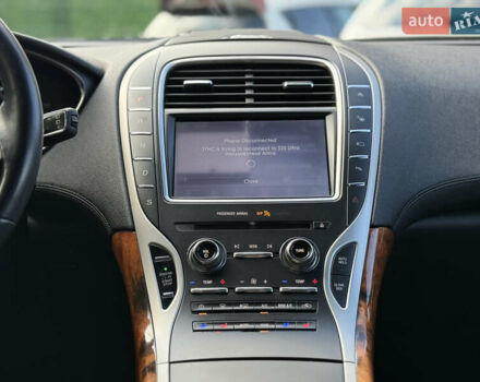 Черный Линкольн Nautilus, объемом двигателя 2 л и пробегом 128 тыс. км за 24900 $, фото 47 на Automoto.ua