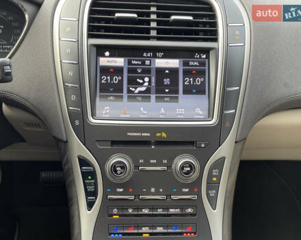 Черный Линкольн Nautilus, объемом двигателя 2.7 л и пробегом 42 тыс. км за 29999 $, фото 31 на Automoto.ua