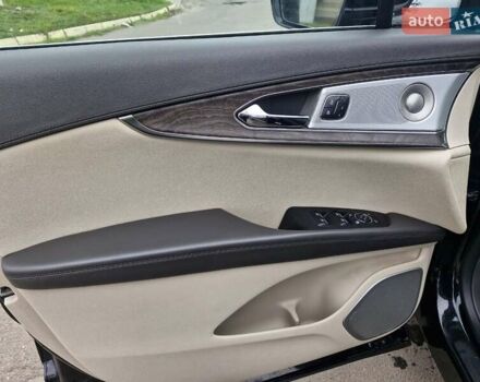 Черный Линкольн Nautilus, объемом двигателя 2 л и пробегом 70 тыс. км за 24999 $, фото 11 на Automoto.ua