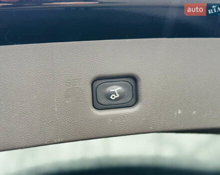 Черный Линкольн Nautilus, объемом двигателя 2 л и пробегом 55 тыс. км за 23500 $, фото 11 на Automoto.ua