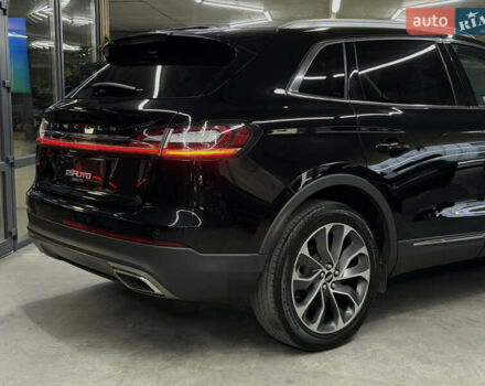 Чорний Лінкольн Nautilus, об'ємом двигуна 2 л та пробігом 107 тис. км за 24900 $, фото 16 на Automoto.ua