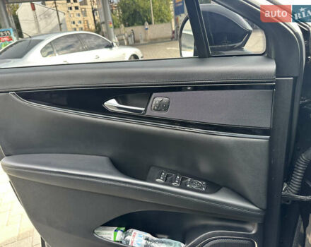 Черный Линкольн Nautilus, объемом двигателя 2 л и пробегом 104 тыс. км за 26800 $, фото 9 на Automoto.ua
