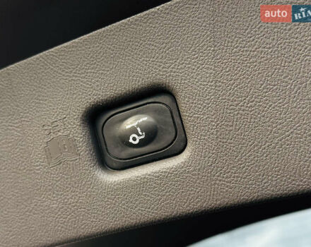 Коричневый Линкольн Nautilus, объемом двигателя 2.69 л и пробегом 77 тыс. км за 24500 $, фото 12 на Automoto.ua