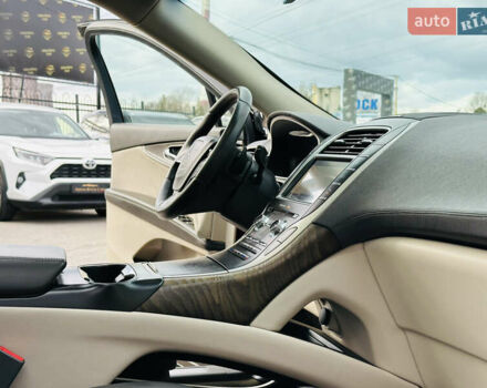 Коричневый Линкольн Nautilus, объемом двигателя 2.69 л и пробегом 77 тыс. км за 24500 $, фото 26 на Automoto.ua