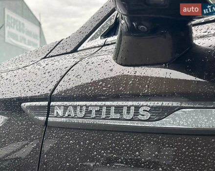 Коричневый Линкольн Nautilus, объемом двигателя 2.7 л и пробегом 95 тыс. км за 34690 $, фото 12 на Automoto.ua