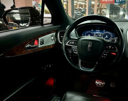 Красный Линкольн Nautilus, объемом двигателя 2.69 л и пробегом 84 тыс. км за 28000 $, фото 28 на Automoto.ua