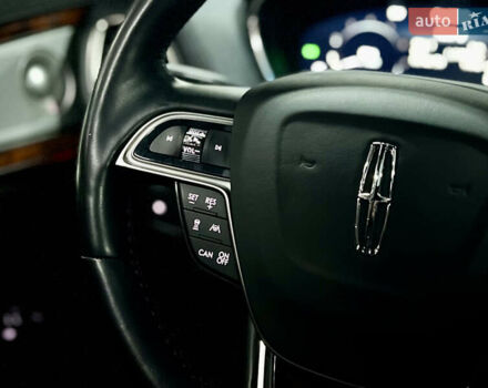 Красный Линкольн Nautilus, объемом двигателя 2.69 л и пробегом 84 тыс. км за 28000 $, фото 25 на Automoto.ua