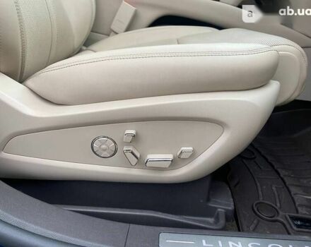 Линкольн Nautilus, объемом двигателя 2.7 л и пробегом 26 тыс. км за 36500 $, фото 26 на Automoto.ua