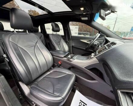 Лінкольн Nautilus, об'ємом двигуна 2 л та пробігом 171 тис. км за 16500 $, фото 11 на Automoto.ua